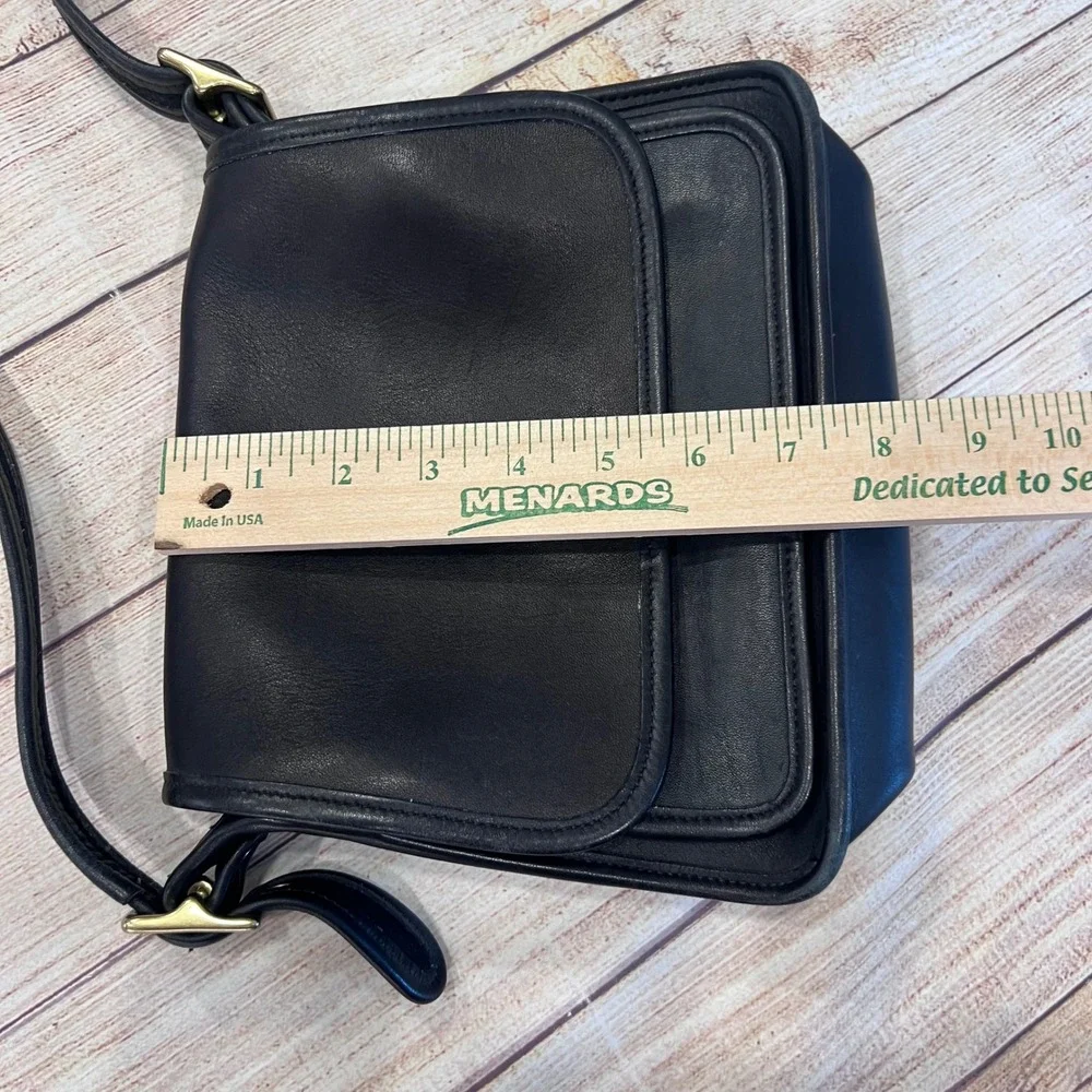 Coach‎ Ramblers Legacy Crossbody Bag Black Leather Vintage Turnlock 9061 USA